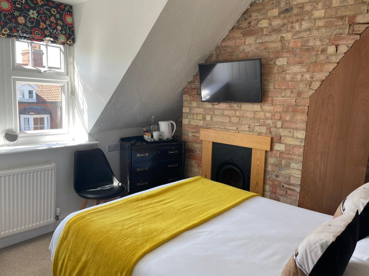 Holway House Bed & Breakfast Шерингам Екстериор снимка