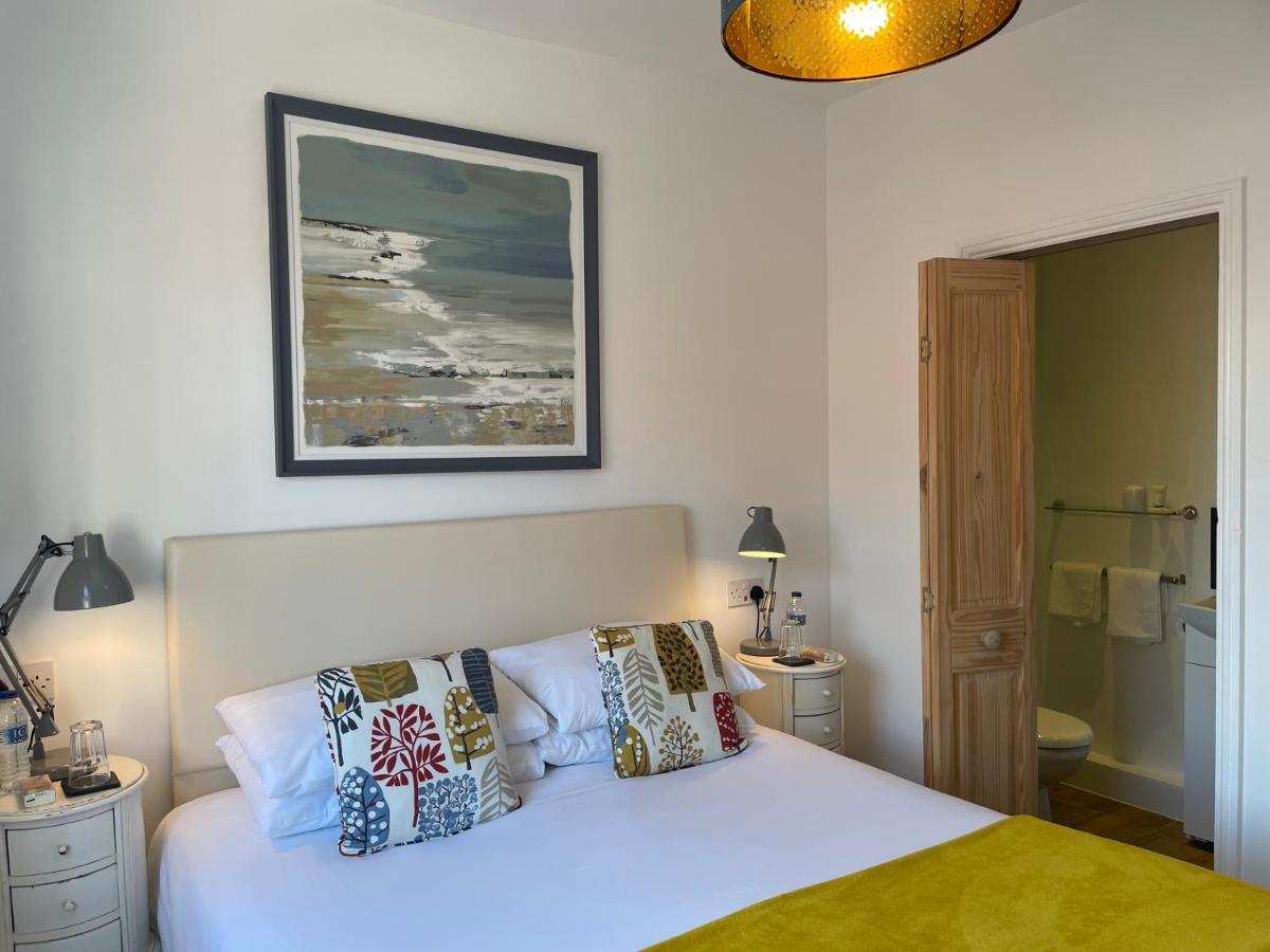 Holway House Bed & Breakfast Шерингам Екстериор снимка