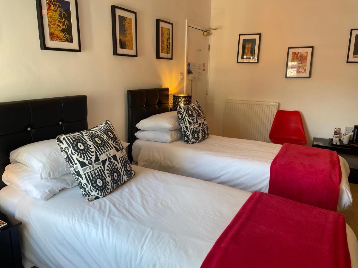 Holway House Bed & Breakfast Шерингам Екстериор снимка