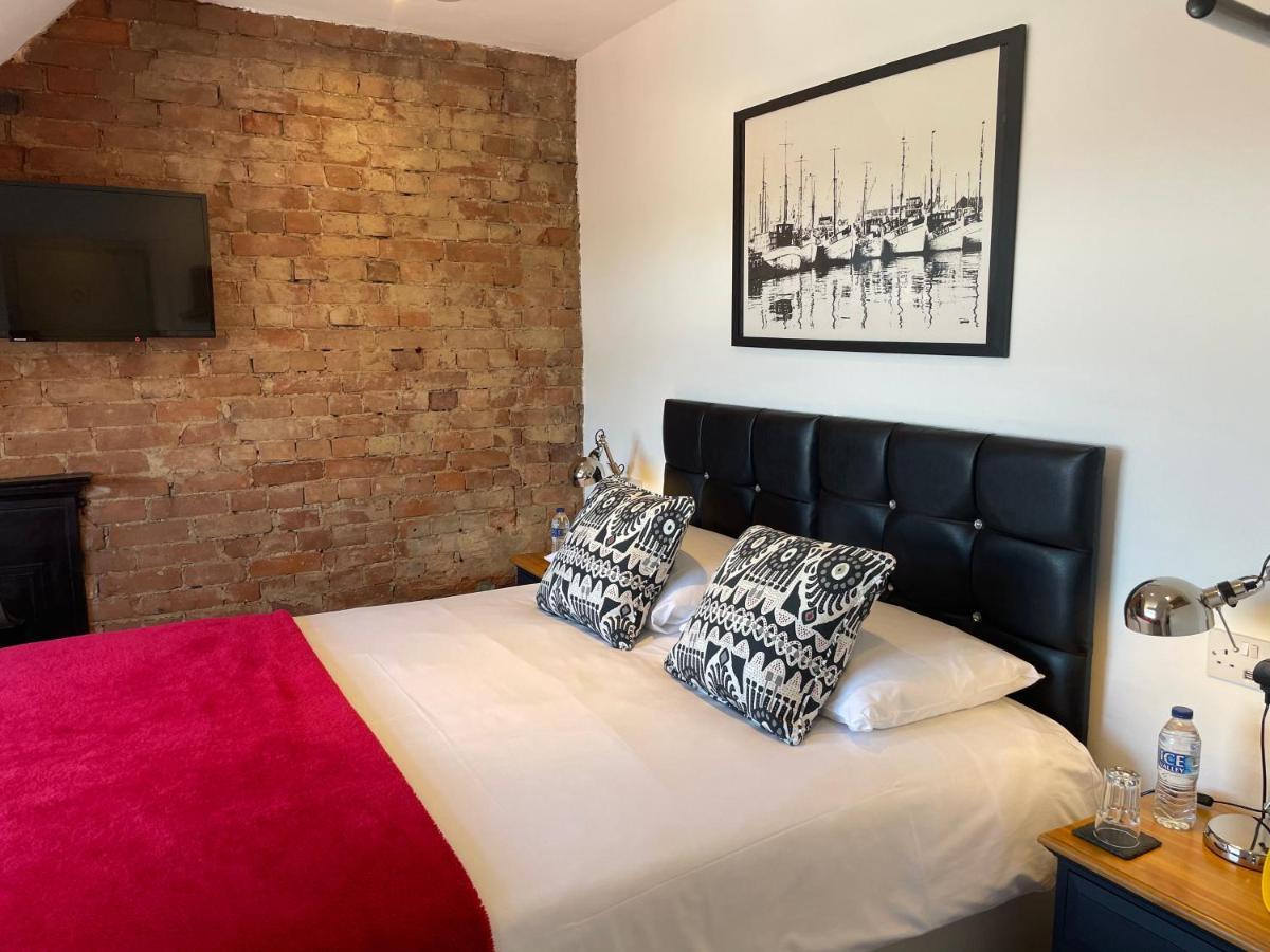 Holway House Bed & Breakfast Шерингам Екстериор снимка