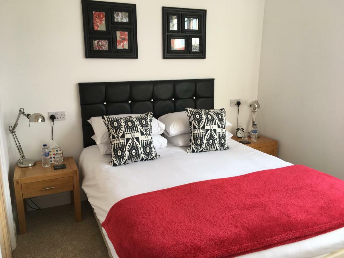Holway House Bed & Breakfast Шерингам Екстериор снимка