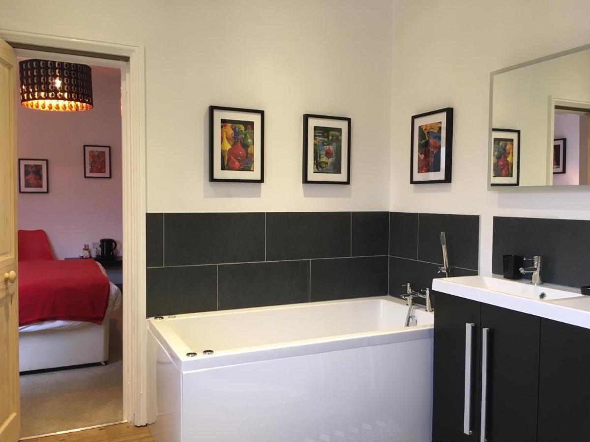 Holway House Bed & Breakfast Шерингам Екстериор снимка